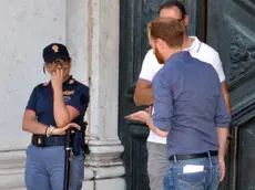 Interpress/Mazzega Venezia, 07.07.2016.- Allarme bomba in Basilica della Salute.- Nella foto la Polizia blocca l'entrata alla Basilica