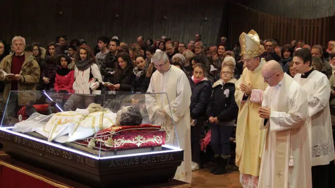 La reliquia di Don Bosco alla chiesa del Sacro Cuore a Mestre con la presenza del patriarca Moraglia