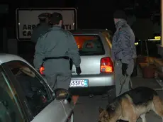 F.GAVAGNIN 23.00 03.00 OPERAZIONE PREVENTIVA DELLA GUARDIA DI FINANZA DI P.GRUARO BIBIONE CAORLE SULLA STRADA LUGUGNANA BRUSSA