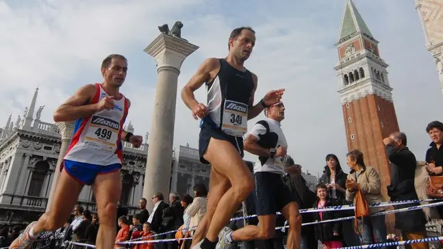 CRUCCU VENEZIA 28.10.2007.- 22° VENICEMARATHON. - INTERPRESS