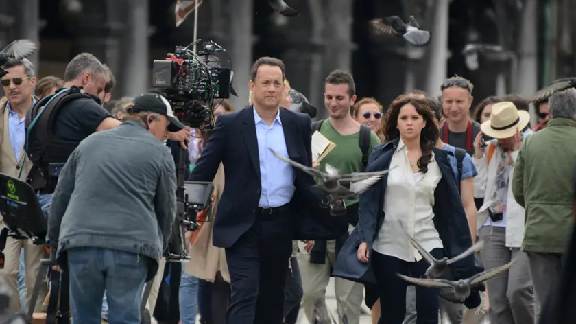 Tom Hanks e Felicity Jones sul set di "Inferno" in Piazza San Marco