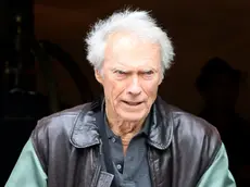 08/10/2015 New York, Clint Eastwood esce dal suo hotel