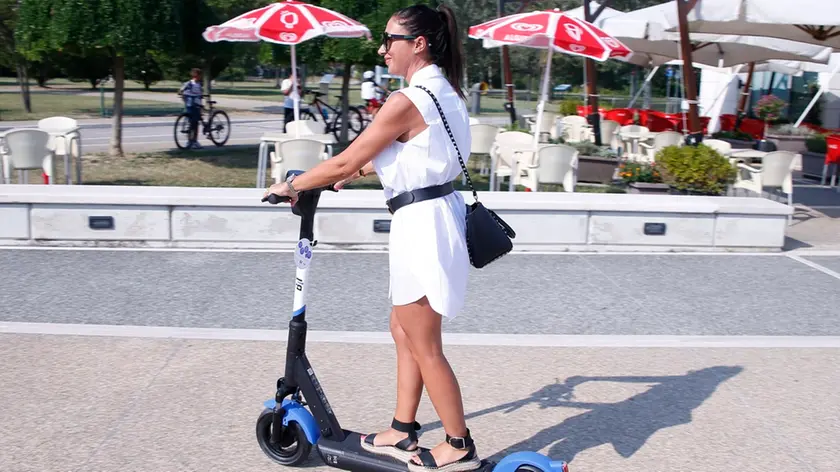 Michela Crivellante - Amministratore Bit Parco San Giuliano,presentato il nuovo servizio di noleggio di monopattini elettrici del Comune di Venezia. Mestre, 31/07/2020 Foto A. Gilardi/Ag. Lorenzo Pòrcile