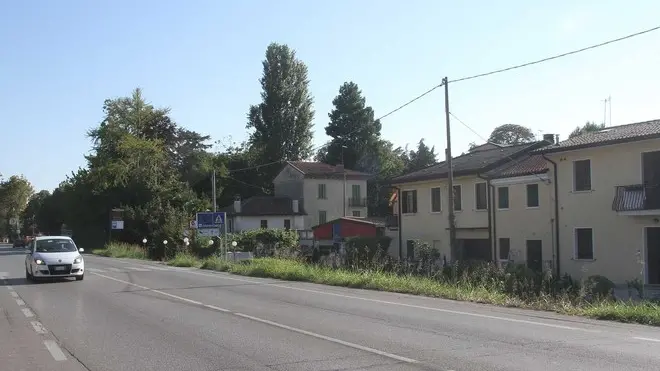 De wolaski Mogliano luogo incidente stradale davanti ristorante bacareto