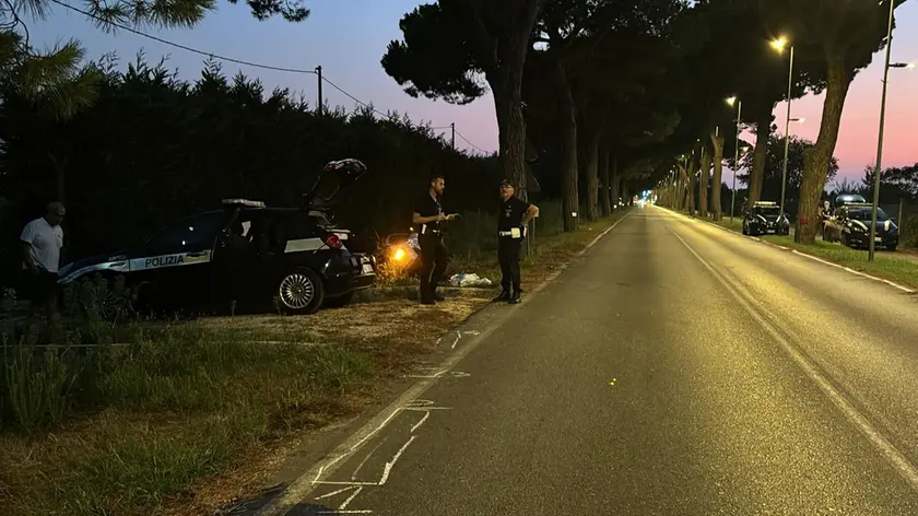 Incidente mortale in scooter, rubata la borsa della vittima