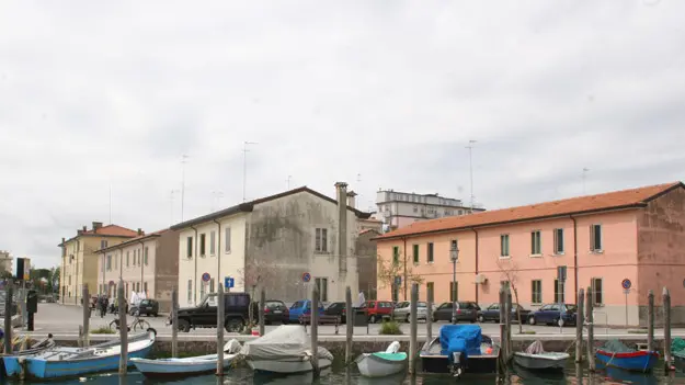 mph06b ElisabettaDonaggio 29.4.2006 Chioggia: fondamenta San Francesco punta Poli e fondamenta S. Francesco