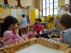 24/05/2007 PRESENTAZIONE DELLA MINISERIE TV MARIA MONTESSORI UNA VITA PER I BAMBINI NELLA FOTO PAOLA CORTELLESI NELLA SCUOLA ELEMENTARE MONTESSORI