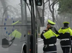 DEPOLO FGAVAGNIN PUNTA SABBIONI CONTROLLI E CONSIGLI DA PARTE DEGLI AGENTI DELLA POLIZIA LOCALE