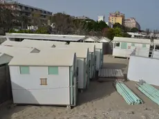 Interpress/M.Tagliapietra Venezia 05.06.2016.- Spiaggia Miramare, Lido di Venezia. Capanne sottoposte a sequestro preventivo.