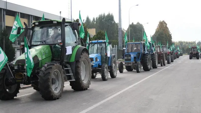 MORSEGO MIRANO: PROTESTA DEGLI AGRICOLTORI CIA CONFEDERAZIONE ITALIANA AGRICOLTORI 03/10/2008 LIGHTIMAGE