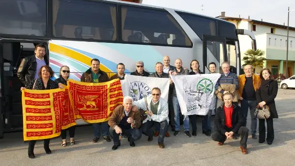 Malfitanp San Martino Di Lupari partenza pullman leghisti