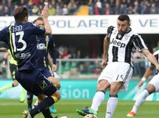 Juventus's Andrea Barzagli during the Italian Serie A soccer match AC Chievo vs Juventus FC at Bentegodi stadium in VERONA, Italy, 6 novembre 2016. ANSA/SIMONE VENEZIA