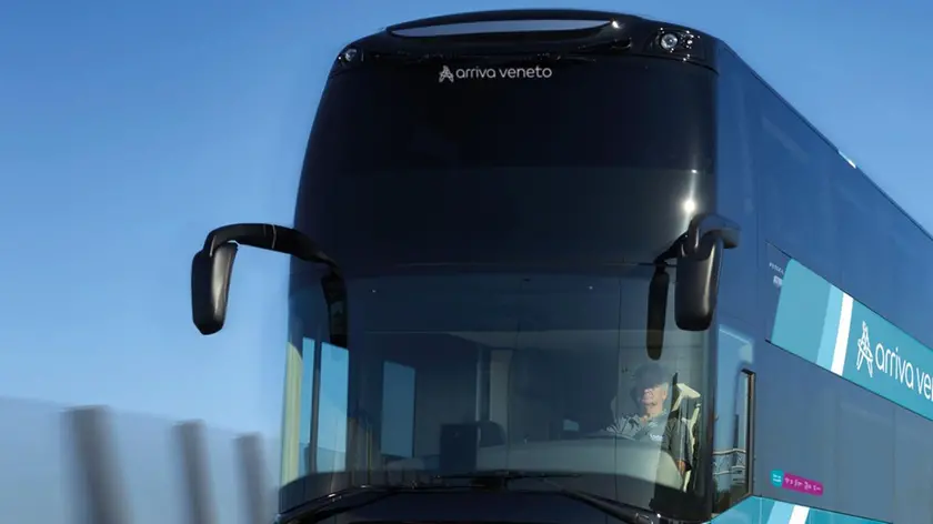 Un bus di Arriva Veneto che copre la linea Chioggia-Venezia