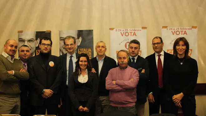 Presentazione lista candidati Centro Democratico, Hotel Russott, Campalto. Foto di gruppo, da sinistra: Diego Pacchiarotta, Maurizio Martinisi, Marco Benozzi, Massimo Donadi (Capolista per la Camera), Valentina Buzzo, Ivano Penzo, Giorgio conte,Raffaele Ciriello, Rocco Vianello e Michela Barban.
