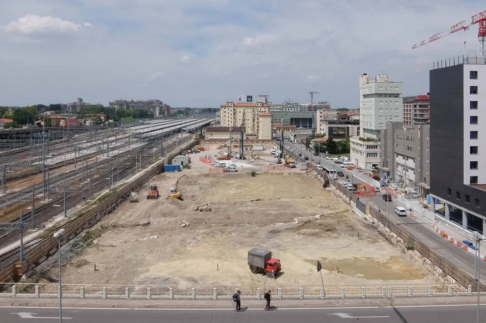 Foto Agenzia Candussi/ Chiarin/ Mestre, via Ca' Marcello/ cantiere per la costruzione degli hotel MTK