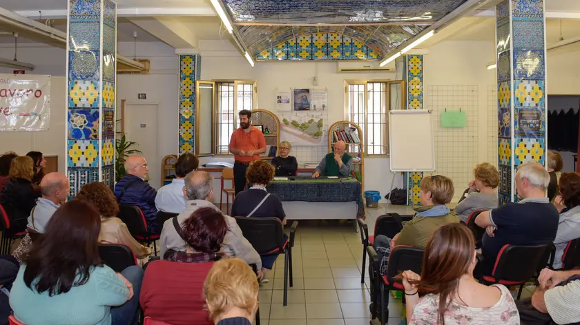 Foto Agenzia Candussi/ Scattolin / Mestre, Via Piave 67/ Negozio Piave 67 - Presentazione Associazione 'Di Casa' / nella foto da sinistra: Presidente Associazione Antonino Stinà, Giorgio Malavasi, Germano Garatto