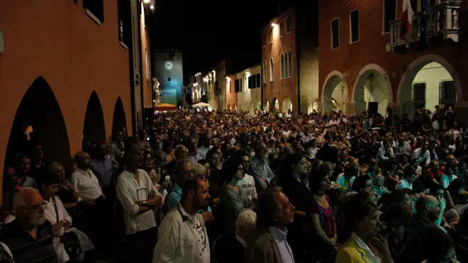 Erri De Luca e Gianmaria Testa, spettacolo in via Palazzo Mestre