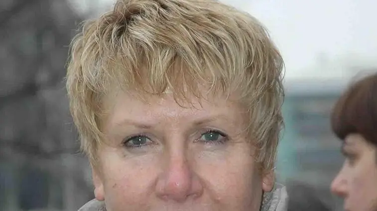 MESTRE:.SCIOPERO COMMESSE SUPERMERCATI:.BERTILLA MANENTE SISCAT CISL.18-2-12 LIGHT IMAGE
