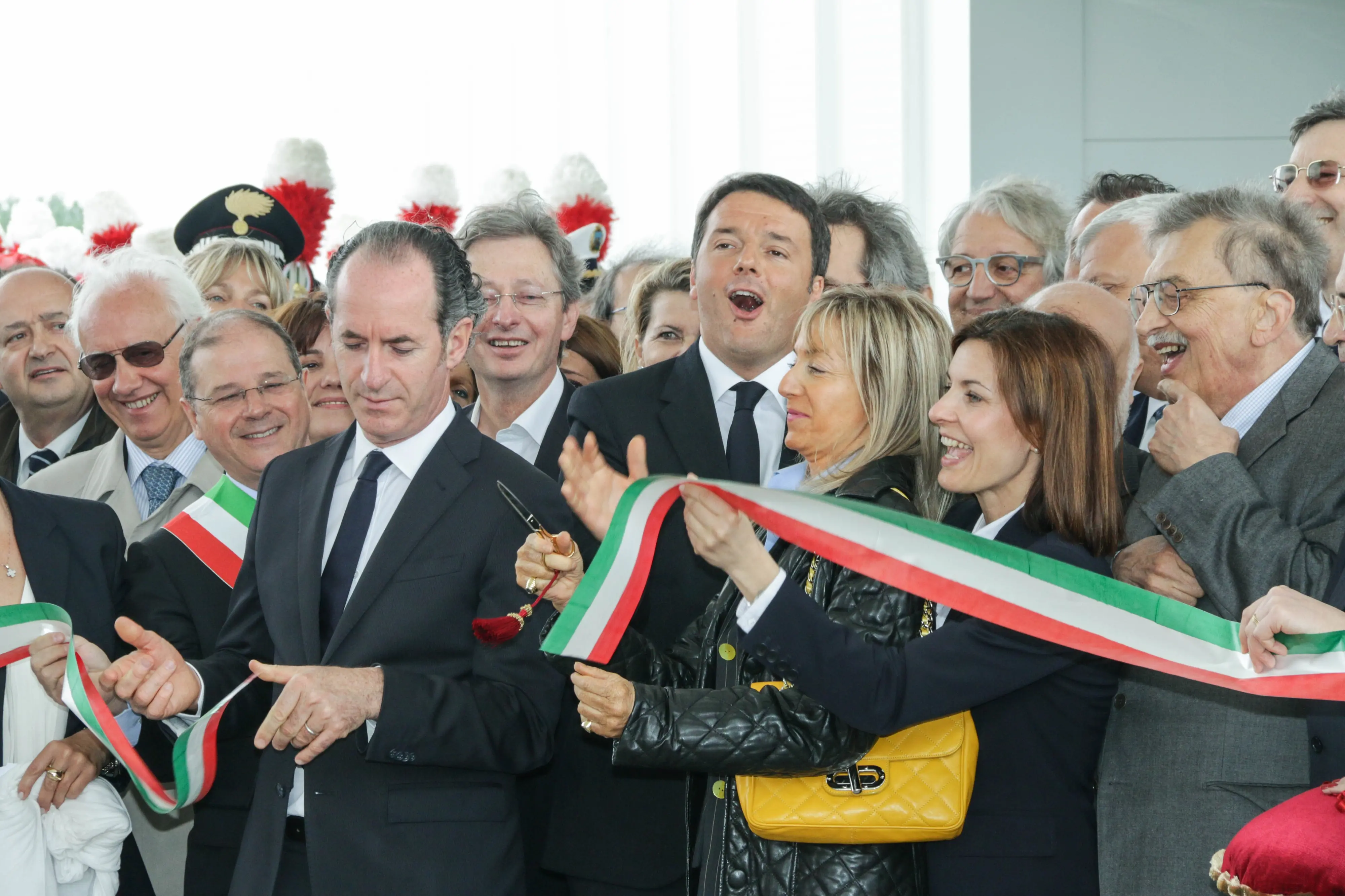 Matteo Renzi e Luca Zaia all'inaugurazione del padiglione