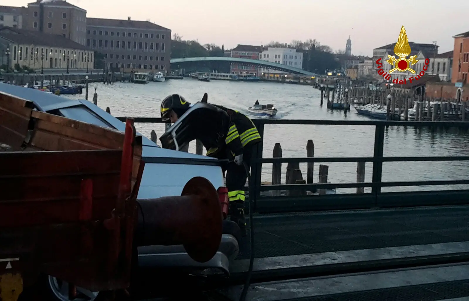 foto dei vigili del fuoco