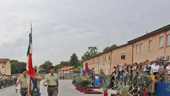 DEPOLO FGAVAGNIN PORTOGRUARO CAMBIO DEL COMANDANTE ALL CASERMA CAPITO' IL GENERALE SPEROTTO AL POSTO DEL GEN DI MARCO GLI ONORI ALLA BANDIERA DI GUERRA