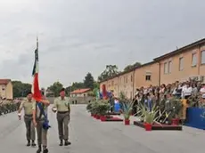 DEPOLO FGAVAGNIN PORTOGRUARO CAMBIO DEL COMANDANTE ALL CASERMA CAPITO' IL GENERALE SPEROTTO AL POSTO DEL GEN DI MARCO GLI ONORI ALLA BANDIERA DI GUERRA