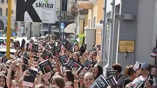COLUCCI - DINO TOMMASELLA - SAN DONA' DI P. - ELISA MAINO ALLA LIBRERIA MODERNA PER PRESENTARE E FIRMARE IL LIBRO "OPS"
