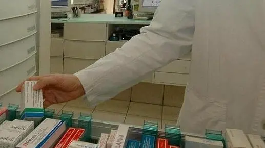 Belluno, 27aprile 2006. farmaciaTorna a febbraio il Banco farmaceutico