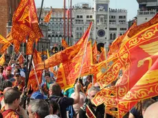 Interpress/Mazzega. Morsego Venezia, 25.04.2014.- Piazza San Marco, manifestazione Venetista.-