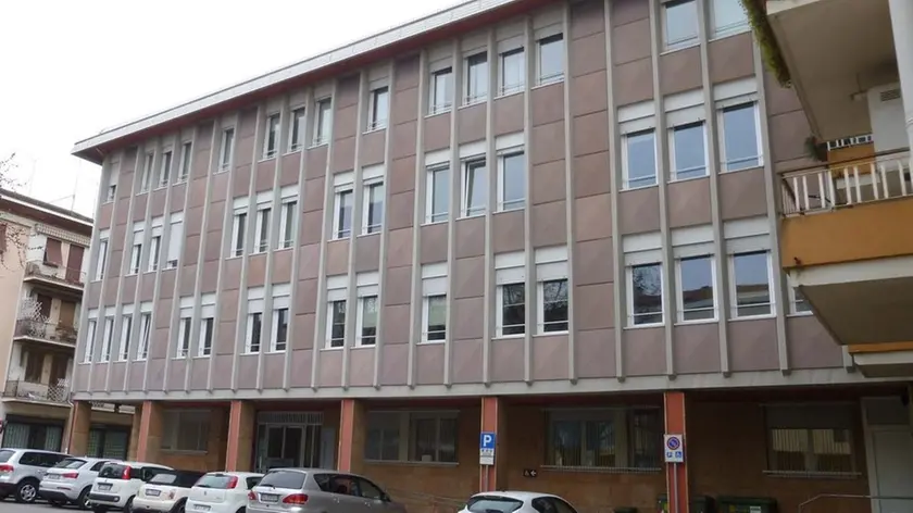 COLUCCI - DINO TOMMASELLA - SAN DON A' DI P. - L'AVVOCATO PAOLO FERRO ALLA SEDE CENTRALE DELL'ULSS 10 IN PIAZZA DE GASERI