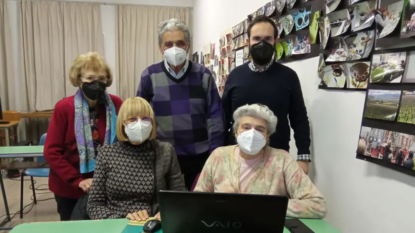 Ida con alcuni corsisti dell'università popolare