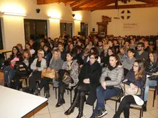 Foto Agenzia Candussi/ Baschieri/ Dese, parrocchia/ Incontro delle commesse per discutere delle aperture domenicali e durante le feste