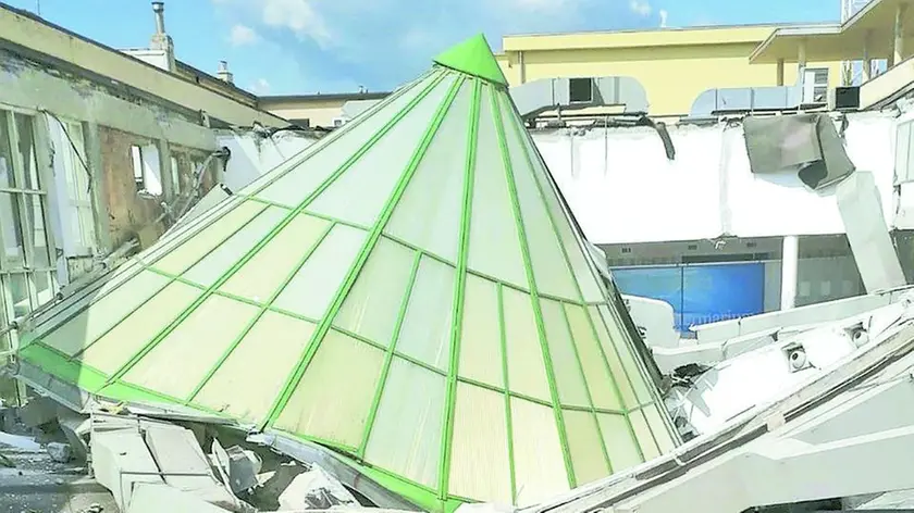Lasorte Trieste 29/07/19 - Crollo Tetto, Piscina Acquamarina