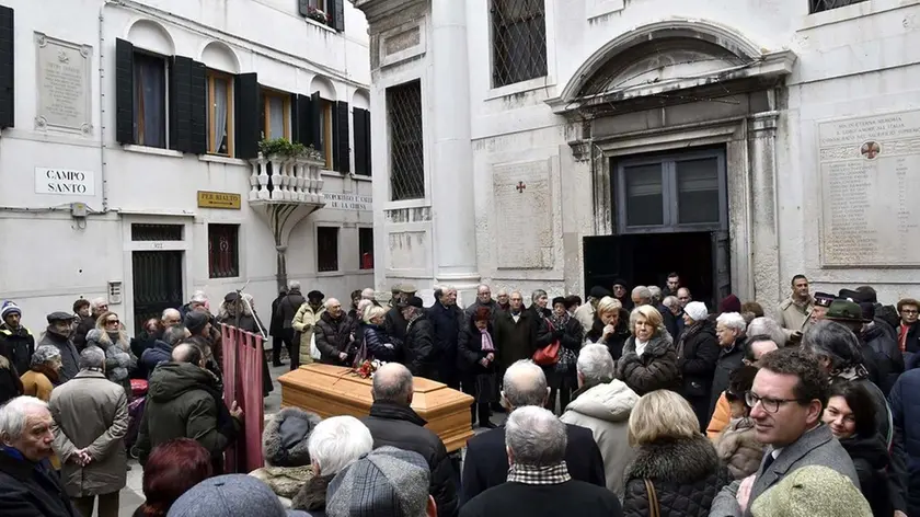 VENEZIA 27.12.2018. SAN SIMEON GRANDE. FUNERALE DEL GIORNALISTA TITTA BIANCHINI.