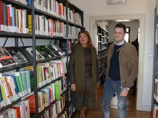 Foto Agenzia Candussi/ Chiarin/ Mestre, biblioteca VEZ/ Presentazione delle nuove sale - nella foto l'ass. Simone Venturini e la dirigente di VEZ Angela Fiorella
