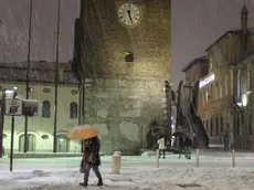 La prima neve cade su Mestre - nella foto via Palazzo