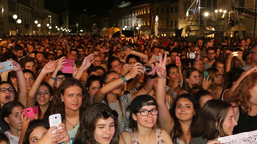 Foto Agenzia Candussi/Baschieri/ Mestre, p. Ferretto/ Festivalshow