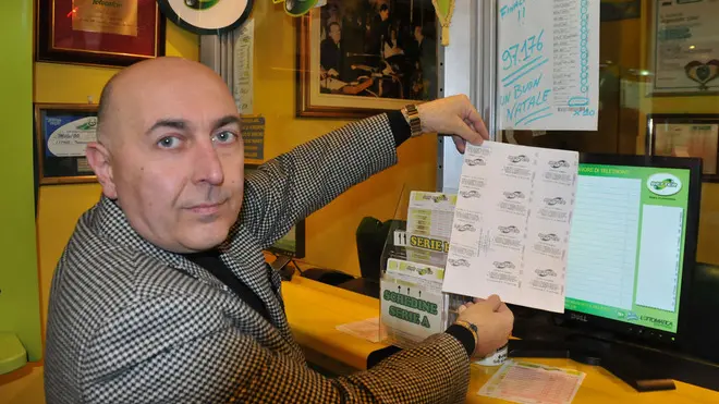 FGAVAGNIN SCATOLIN PORTOGRUARO RICEVITORIA OLIVO VINCITA 11-12-12 GABRIELE TITOLARE