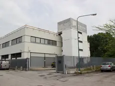 Intervento della Guardia di Finanza presso un capannone industriale in zona Panorama a Marghera gestito illegalmente da cinesi