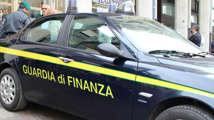 Irruzione della Guardia di Finanza al civico 161 di via Piave per sgombero di Bed&Breakfast abusivi gestiti da cinesi