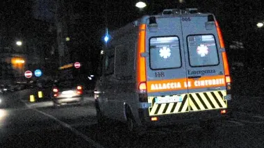Ambulanza di ritorno da un intervento notturno