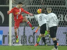 Alessandria's Riccardo Bocalon (L) scores the winning goal of 1-2 during the Italian Cup quarter final soccer match Ac La Spezia vs Us Alessandria at Alberto Picco stadium in La Spezia, Italy, 18 january 2016. ANSA/LUCA ZENNARO