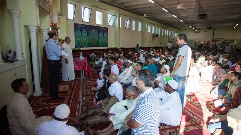 Foto Agenzia Candussi/ Baschieri/ Marghera, Moschea di via Monzani/ La comunità islamica veneziana festeggia la fine del Ramadan presso il Centro Islamico di Venezia.