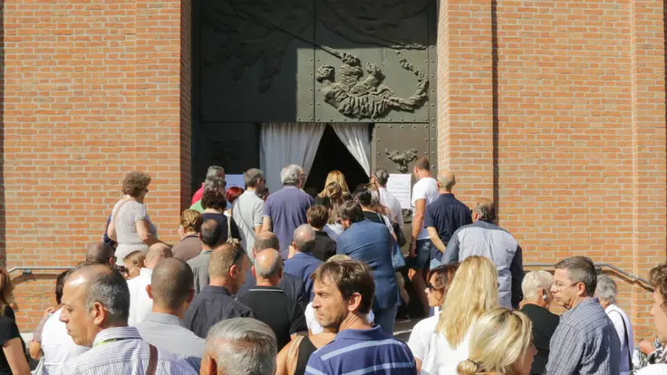 Foto Agenzia Candussi/ Scattolin/ Marghera, chiesa San Michele Arcangelo/ Funerale del poliziotto Luigi Nocco e della moglie Sabrina Panzonato