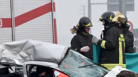 COLUCCI -DINO TOMMASELLA - S. DONA' - INCIDENTE SULLA ROTATORIA FRA STRADA PER GRASSAGA E VIA BASSETTE