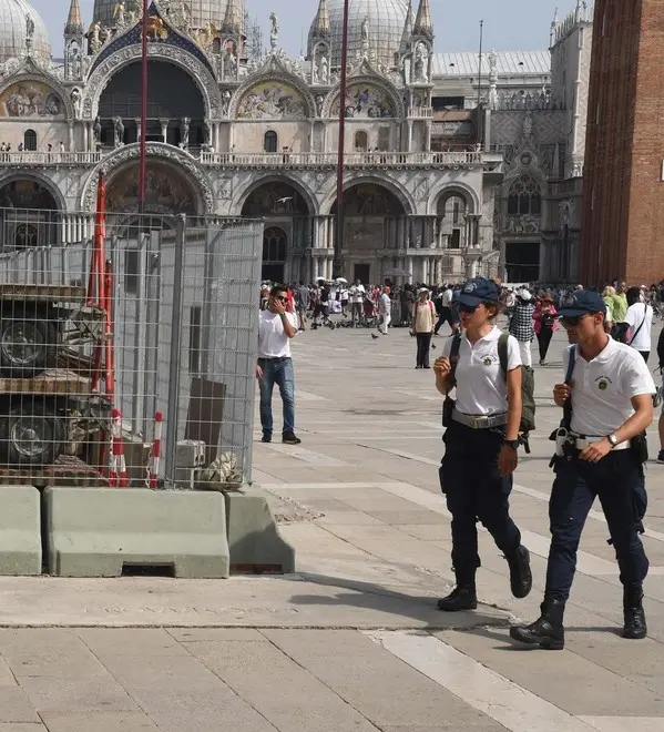 Interpress/M.Tagliapietra Venezia11.09.2018.- Calcestruzzo sui masegni di Piazza San Marco.