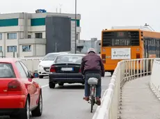 Agenzia Candussi, giornalista Chiarin. Piste ciclabili: Cavalcavia dell'Amelia, Via Miranese.