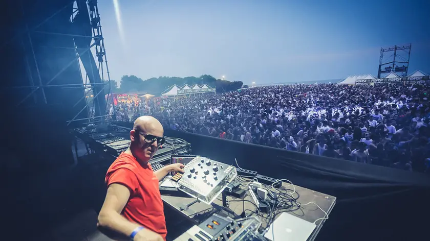 LAMAMTEA - DINO TOMMASELLA - JESOLO - EVENTO ALLA SPIAGGIA DEL FARO