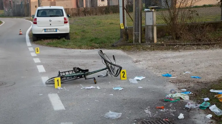 incidente stradale a Trivignano-Zelarino Via Eraclito, ciclista investito da automobilista auto Fox Volkwagen