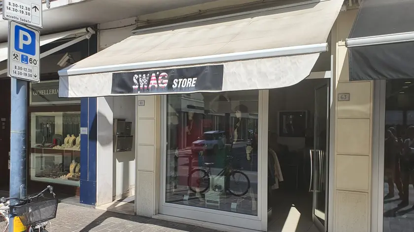 Lo Swag Store di via XIII Martiri